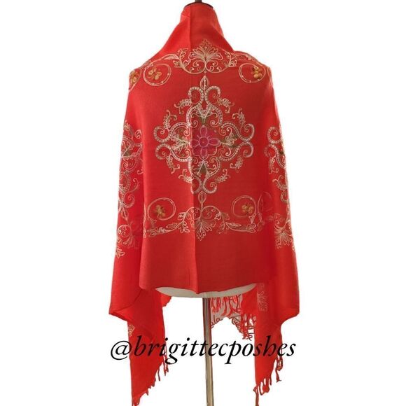 HANDMADE Embroidered Sequined Designed Red Shawl - Picture 5 of 13